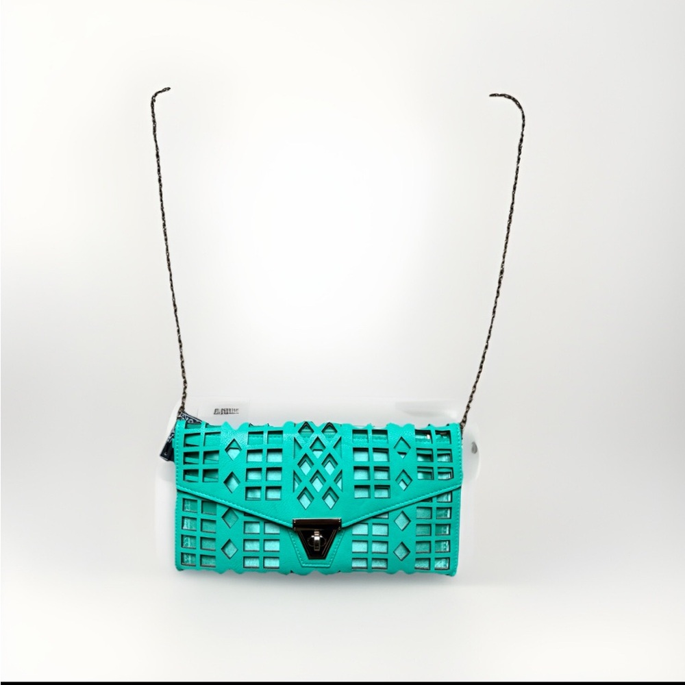 Chic Turquoise Shoulder Bag